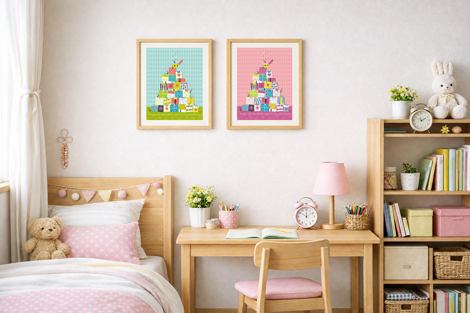 子供部屋に色違いの2作品を並べて飾った例